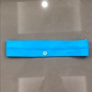 Lululemon fly away tamer headband